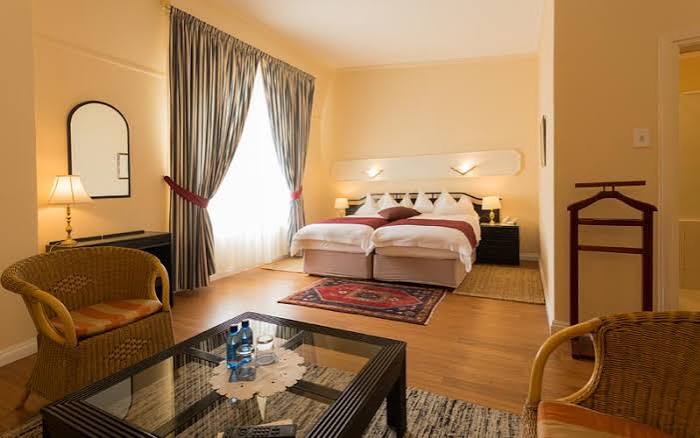Standard Queen Room